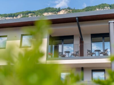Ueberdachte Balkone der Wohnungen LagreinRot und WeinLaub Ueberdachte Balkone der Wohnungen LagreinRot und WeinLaub