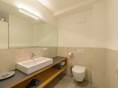 Badezimmer der Wohnung Mediterran im Tholr Badezimmer der Wohnung Mediterran im Tholr
