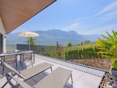 Terrasse der Ferienwohnung GwürzerGold im Tholr Hof Terrasse der Ferienwohnung GwürzerGold im Tholr Hof